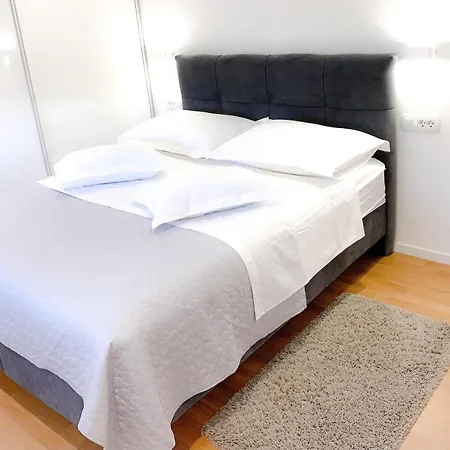 Apartment G Podstrana